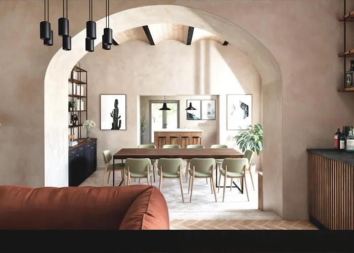 - Luxury With Private Pool Willa